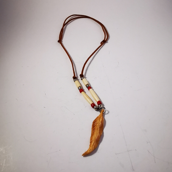 Vintage Indigenous Style Leather and Bone Feather Necklace - Picture 10 of 17